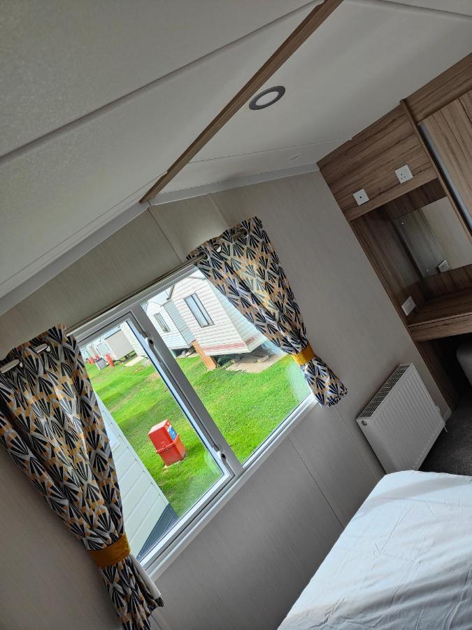J6 Static Caravan, Fairway Holiday Park แซนดาวน์ ภายนอก รูปภาพ