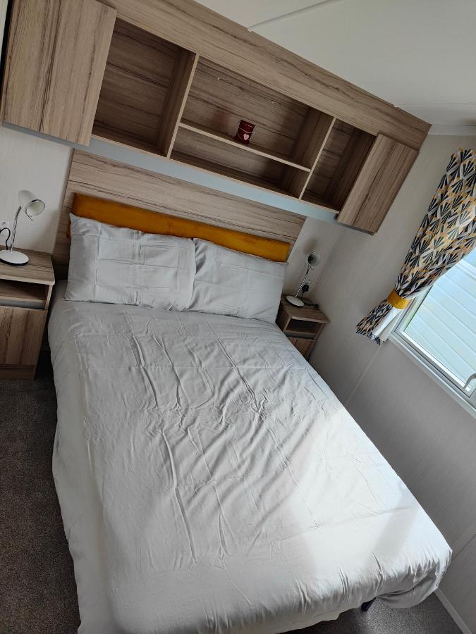 J6 Static Caravan, Fairway Holiday Park แซนดาวน์ ภายนอก รูปภาพ