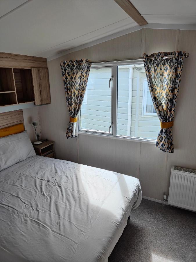 J6 Static Caravan, Fairway Holiday Park แซนดาวน์ ภายนอก รูปภาพ