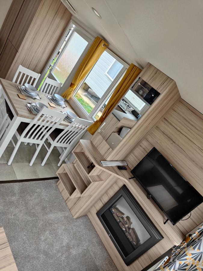 J6 Static Caravan, Fairway Holiday Park แซนดาวน์ ภายนอก รูปภาพ