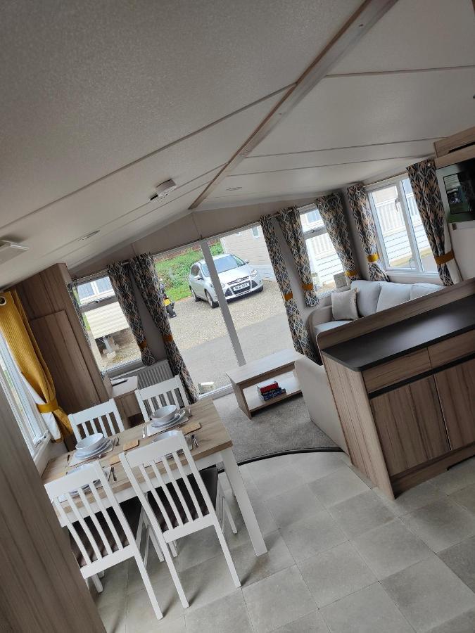 J6 Static Caravan, Fairway Holiday Park แซนดาวน์ ภายนอก รูปภาพ